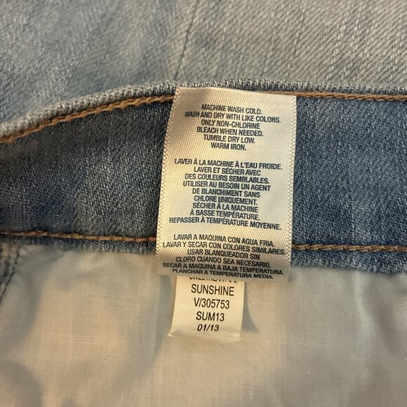 Old Navy Womens 0 Denim Shorts Sweetheart Light Wash Frayed Hem Jean - Picture 6 of 6